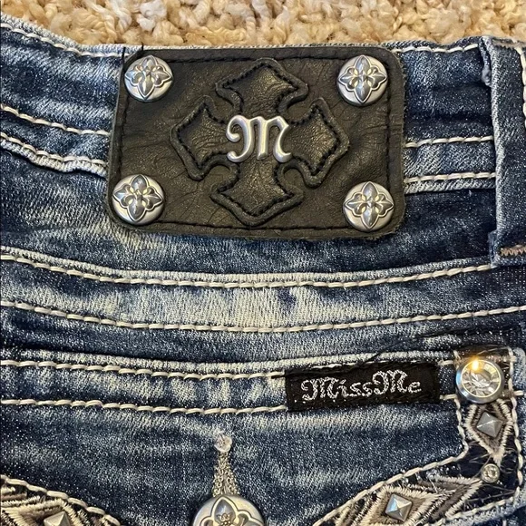 Miss Me Dark Blue Embroidered Denim Cutoff Shorts - Picture 4 of 5